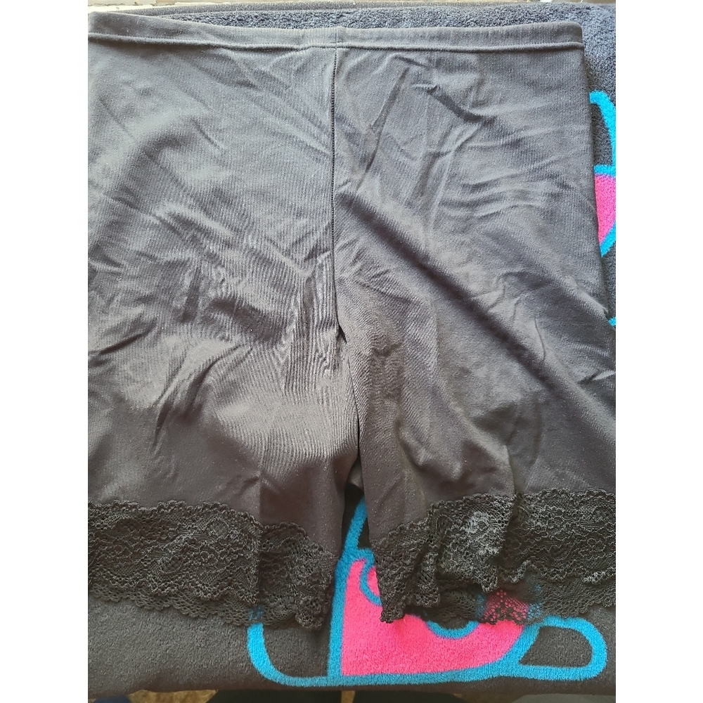Lace layering shorts